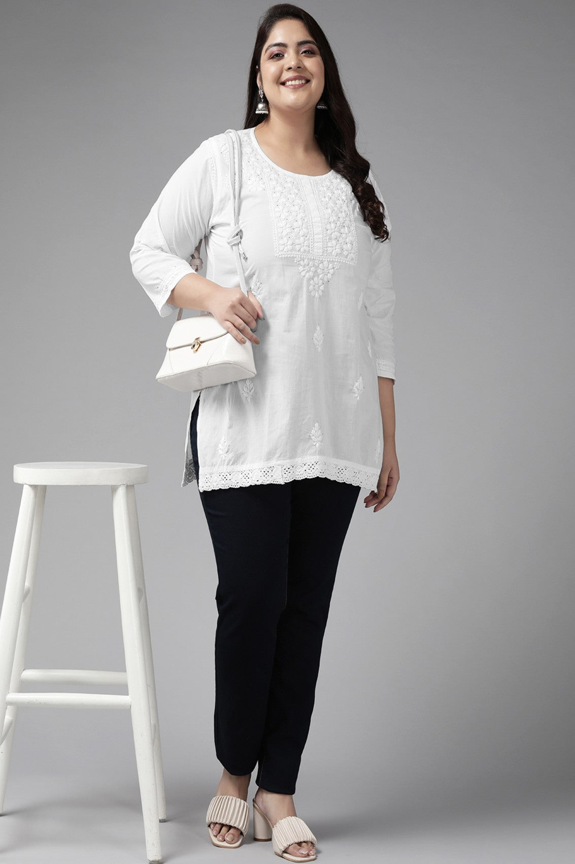 Ada Hand Embroidered White Cotton Lucknowi Chikankari Kurti With Muqaish Work A100594