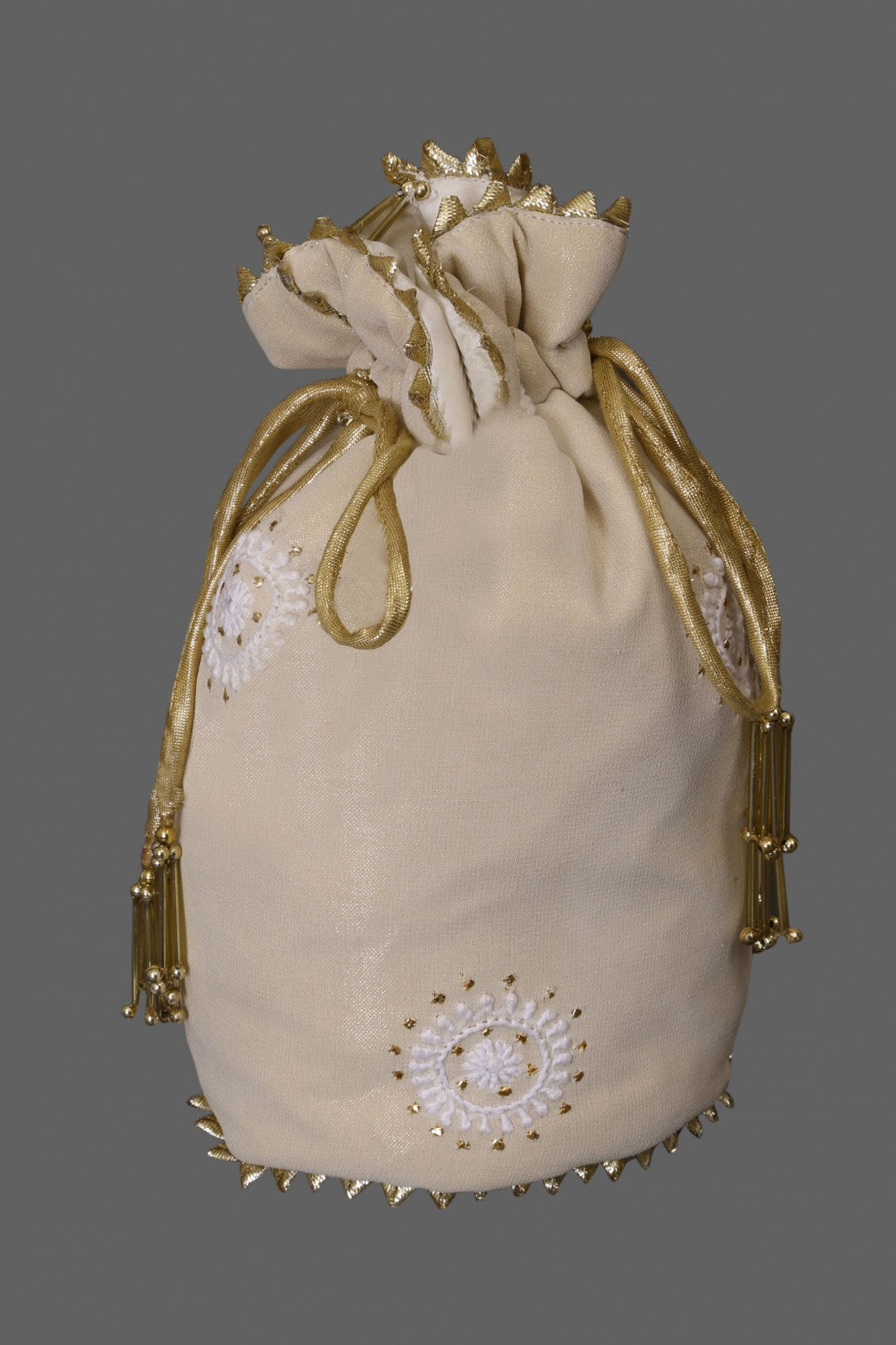 Ada Hand Embroidered Cream Pure Georgette Lucknowi Chikankari Potli Bag With Muqaish Work 01A13377