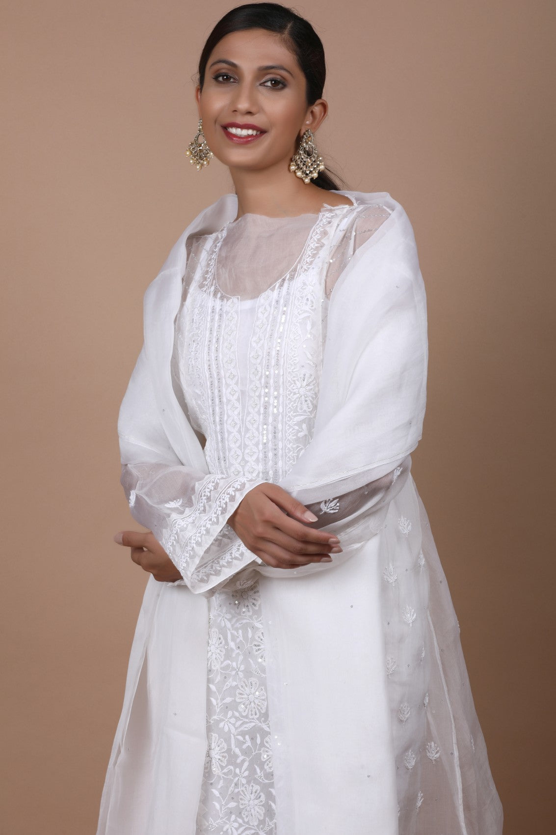Ada Hand Embroidered White Organza Lucknowi Chikankari Semi-stitched Kurta Dupatta Set With Pearl Work 01A124720