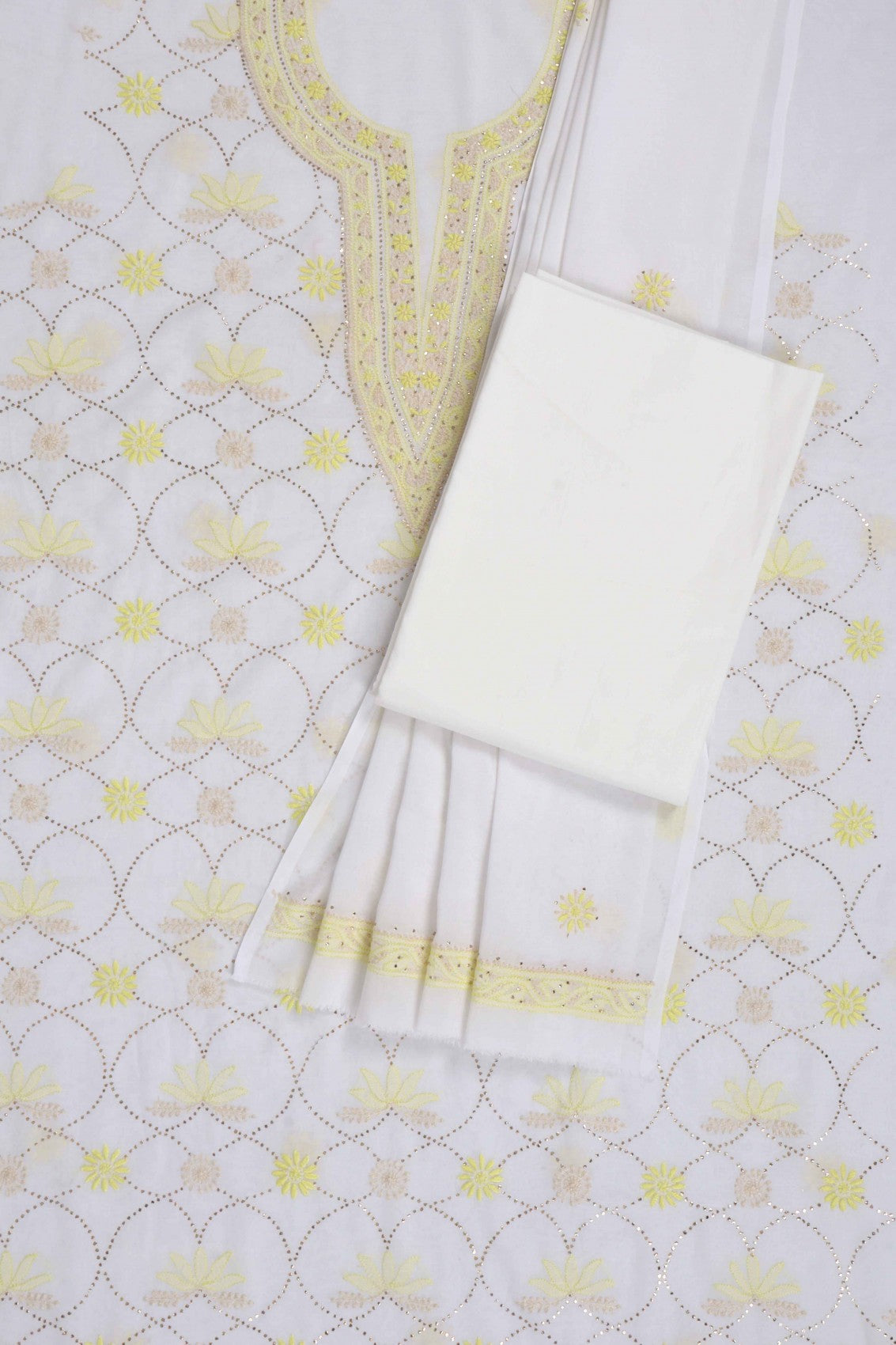 Ada Hand Embroidered White Cotton Lucknowi Chikankari Unstitched Suit Piece With Muqaish Work A512719