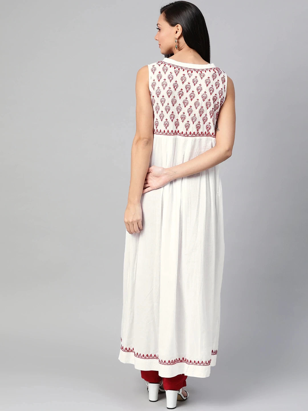 Ada Hand Embroidered White Cotton Lucknowi Chikankari A-line Kurta with Muqaish Work A100467