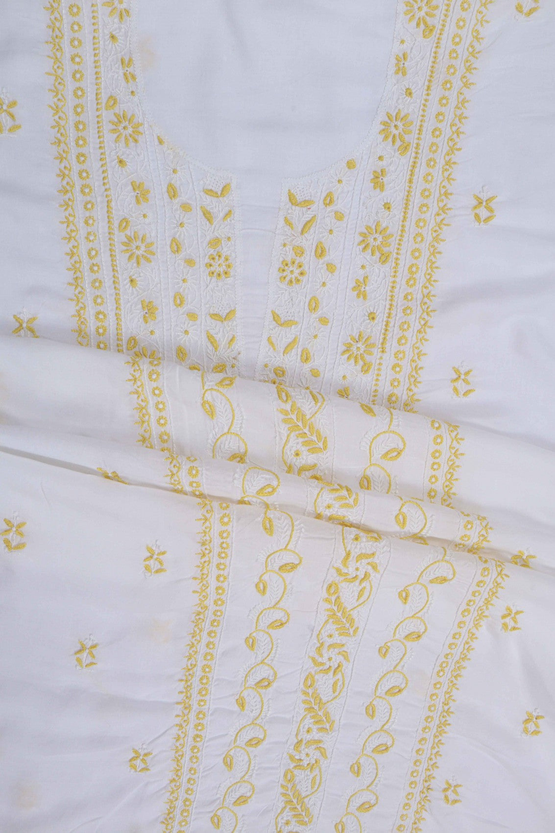 Ada Hand Embroidered White Muslin Lucknowi Chikankari Unstitched Suit Piece 01A68487