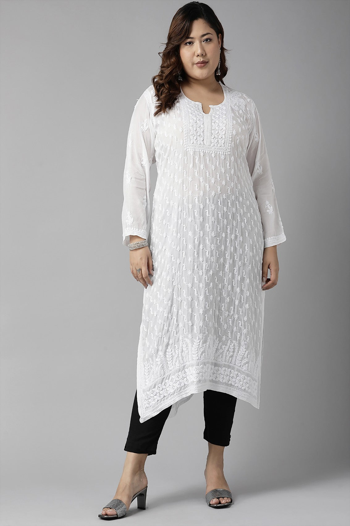 Ada Hand Embroidered White Muslin Lucknowi Chikankari Kurta A411141