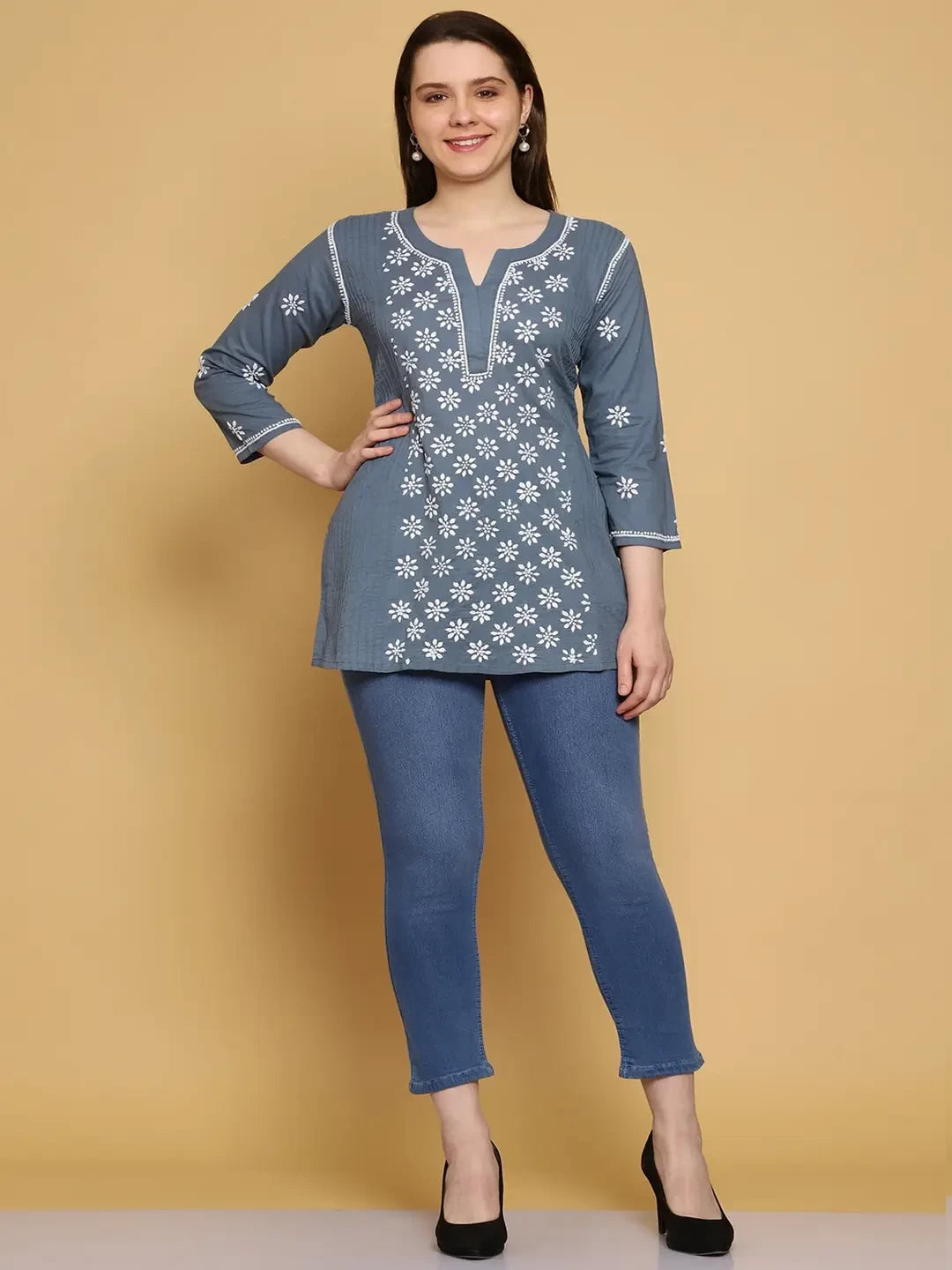 Ada Hand Embroidered Grey Cotton Lucknowi Chikankari Straight Kurti A911296