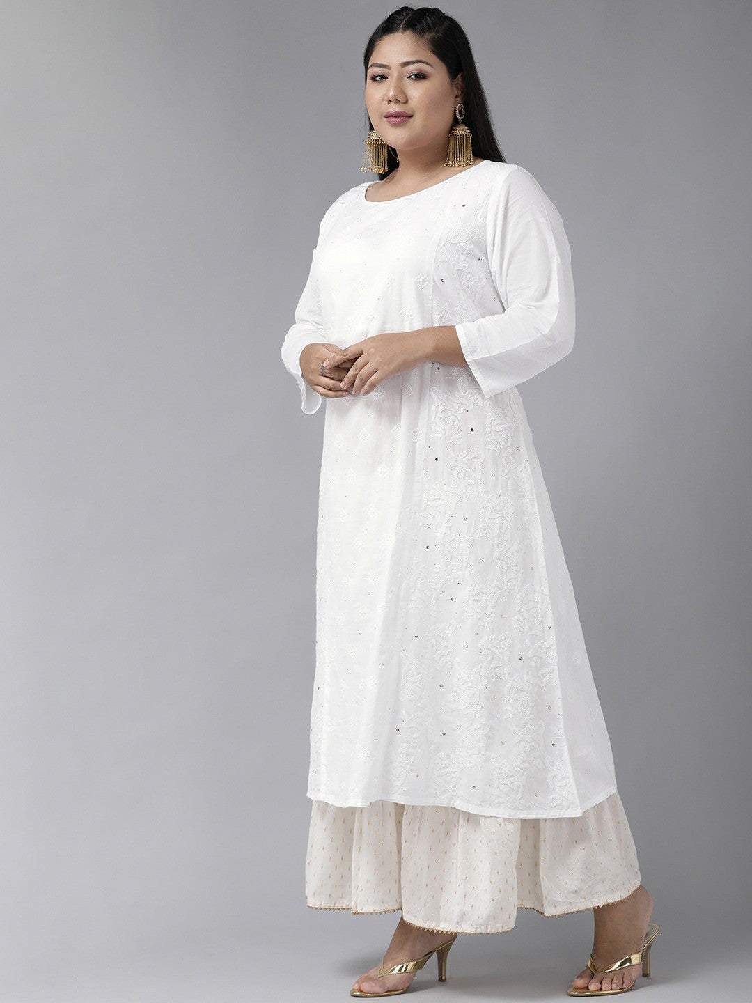 Ada Hand Embroidered White Cotton Lucknowi Chikankari A-line Kurta With Muqaish Work A100468