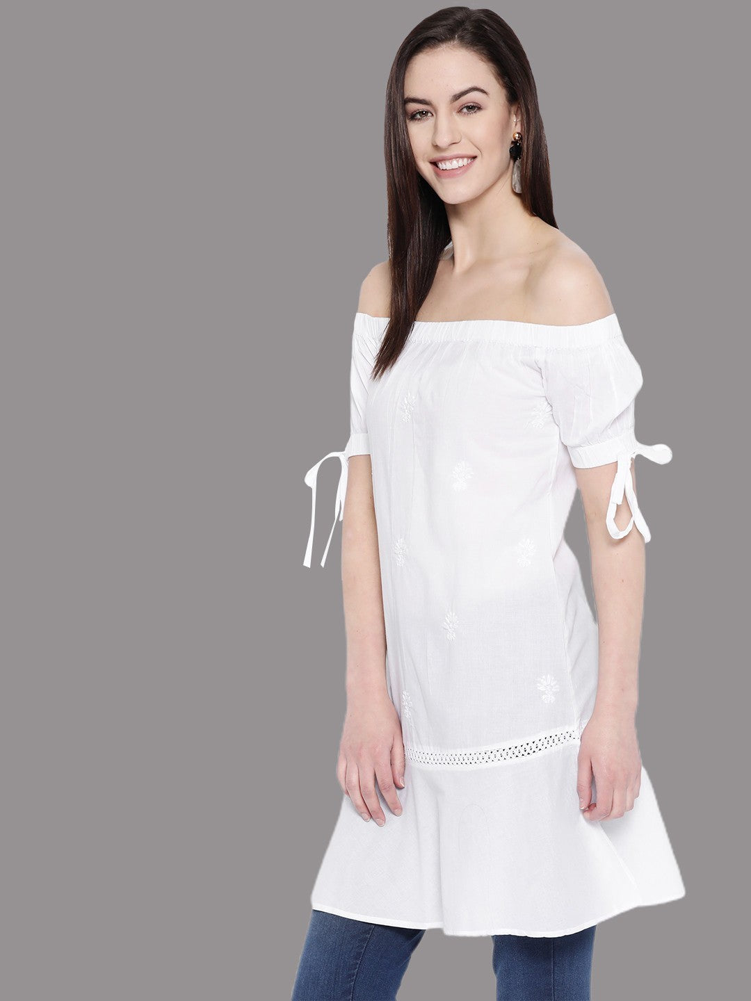 Ada Hand Embroidered White Cotton Lucknowi Chikankari Straight Kurti A100236
