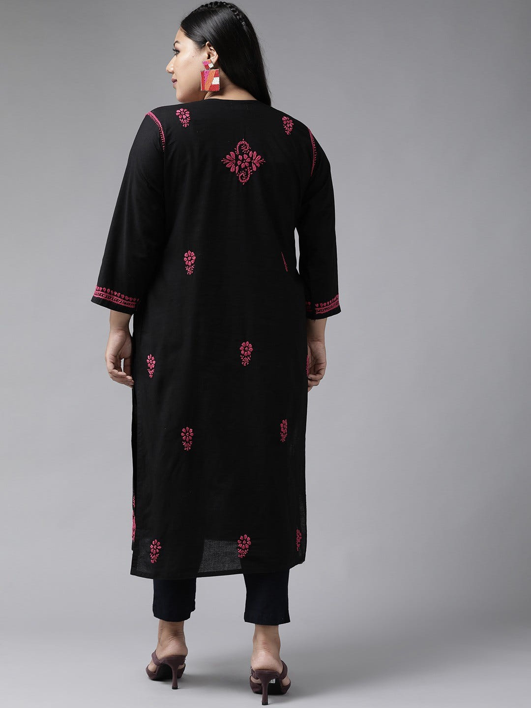 Ada Hand Embroidered Black Cotton Lucknowi Chikankari Straight Kurta A411543