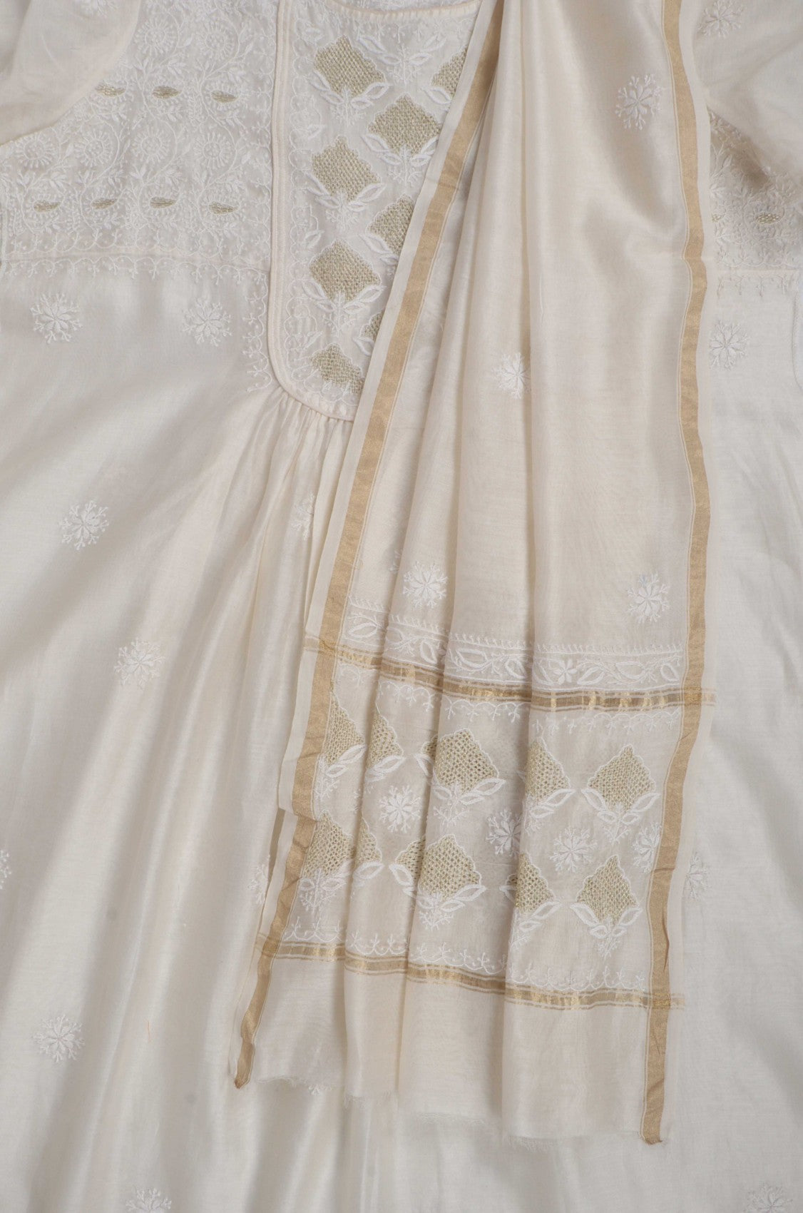 Ada Hand Embroidered Off White Chanderi Lucknowi Chikankari Semi-Stitched Anarkali Kurta Dupatta Set With Zari Work 01A224438