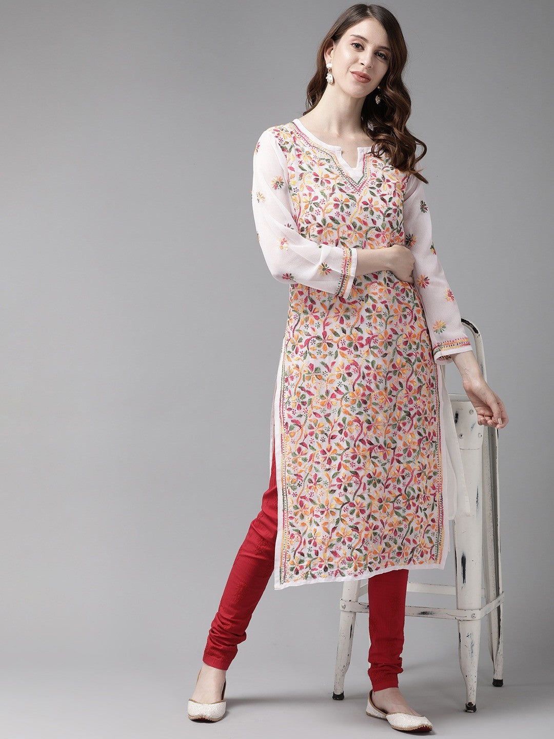 Ada Hand Embroidered White Georgette Lucknowi Chikankari Kurta Set With Slip A811188
