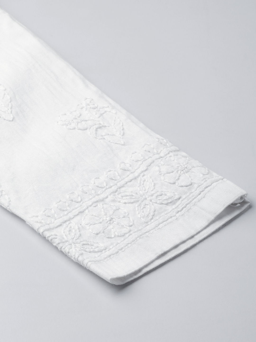 Ada Hand Embroidered White Cotton Lucknowi Chikankari Churidar A358799