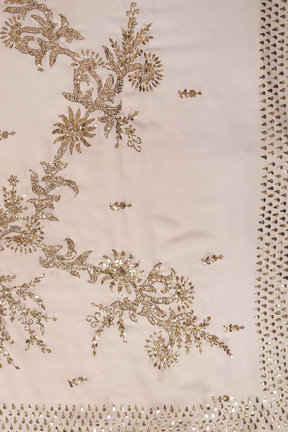 Ada Hand Embroidered Off White Pure Georgette Lucknowi Chikankari Saree/Blouse with Muqaish Work A564537