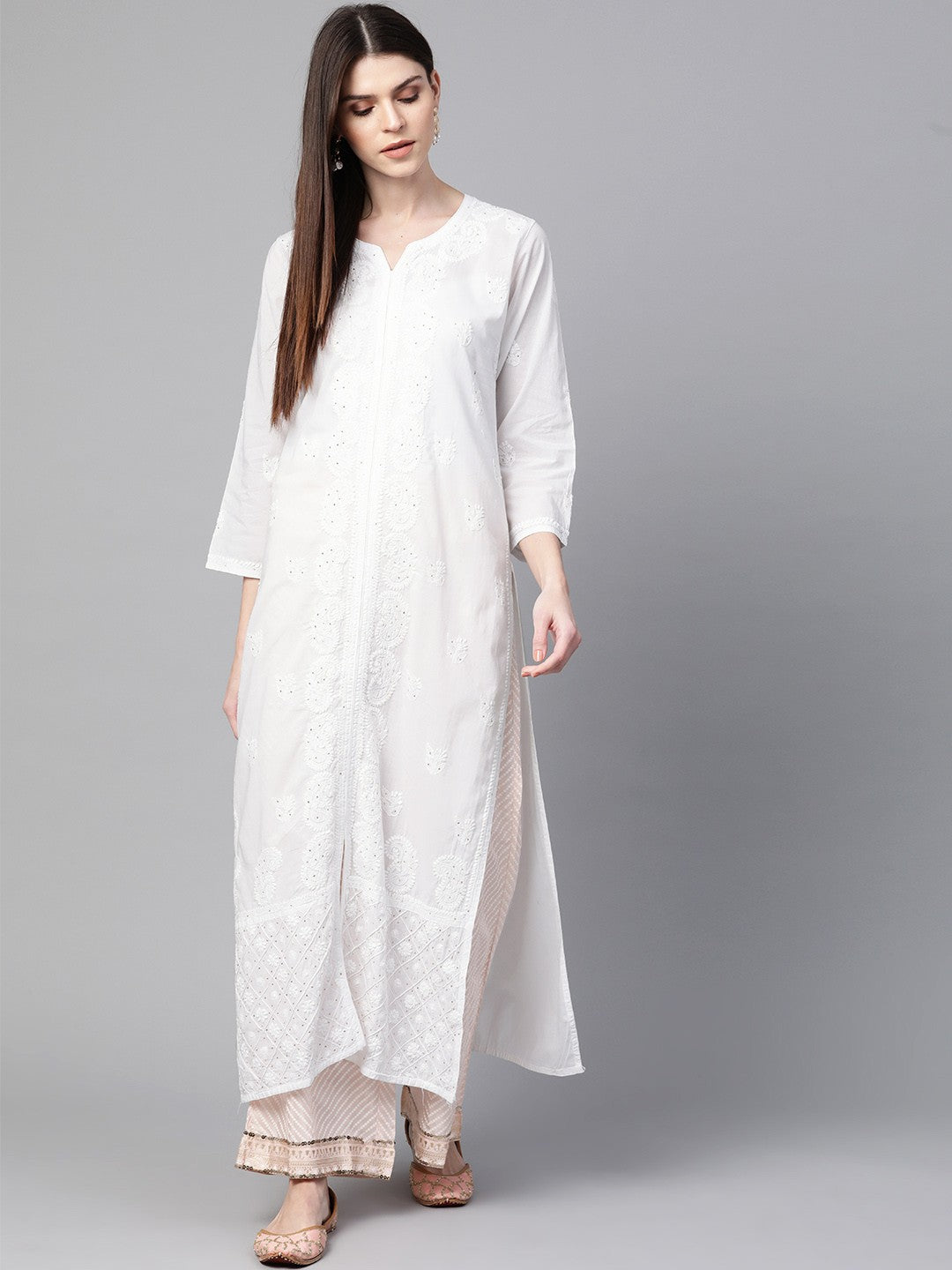 Ada Hand Embroidered White Cotton Lucknowi Chikankari Straight Kurta With Muqaish Work A100426