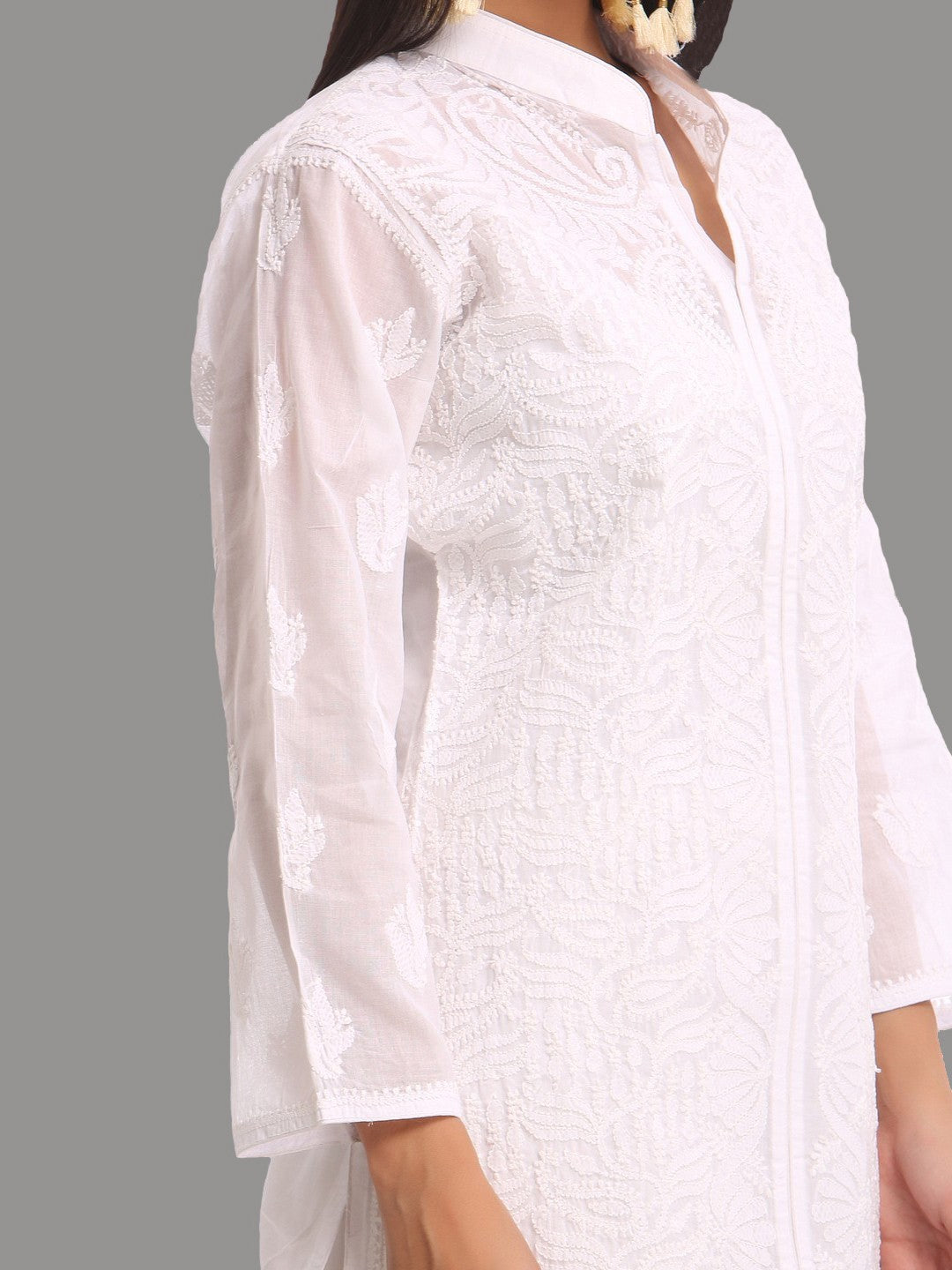 Ada Hand Embroidered White Cotton Lucknowi Chikankari Straight Kurta A230732