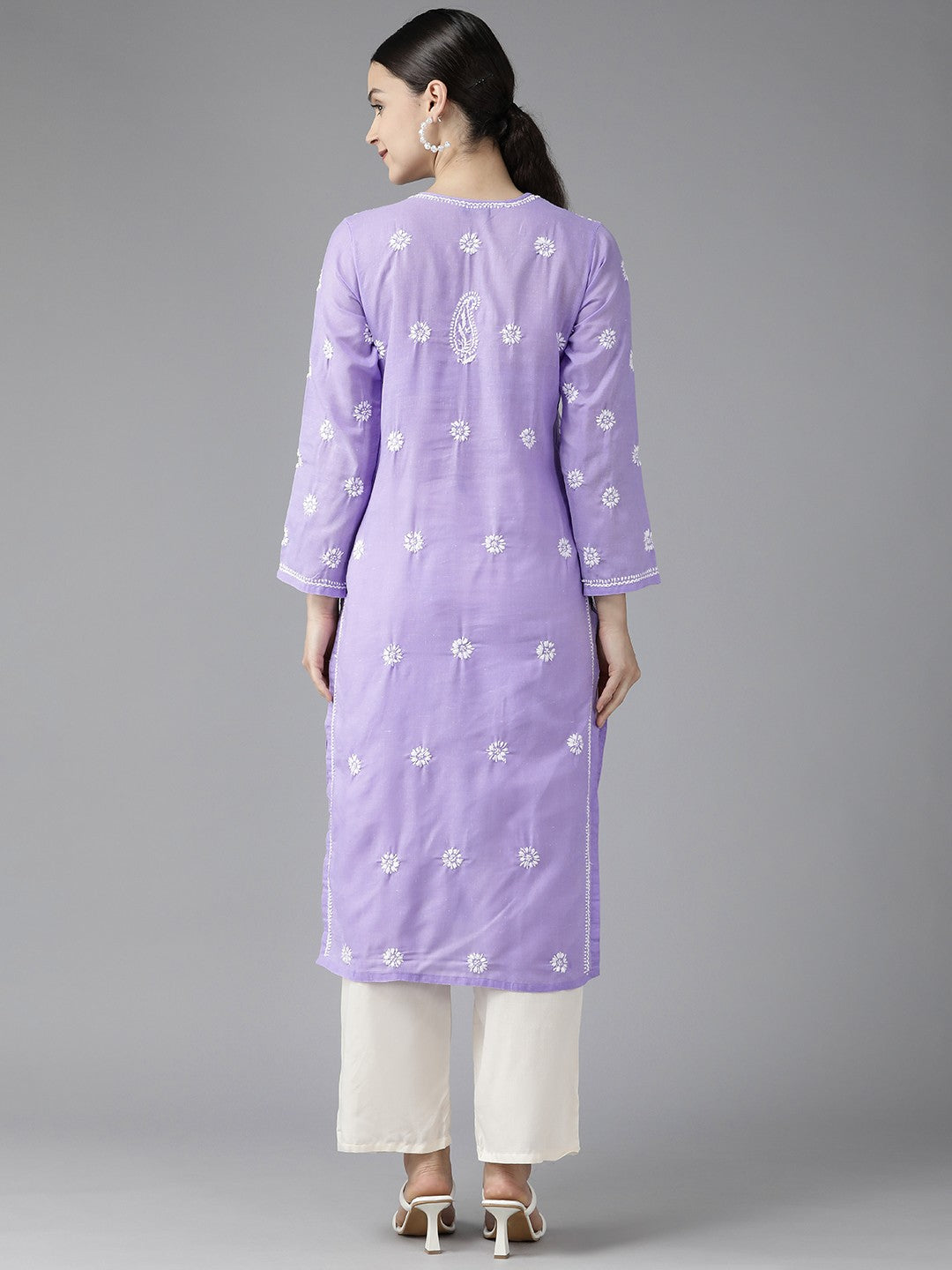 Ada Hand Embroidered Mauve Cotton Lucknowi Chikankari Straight Kurta A411402