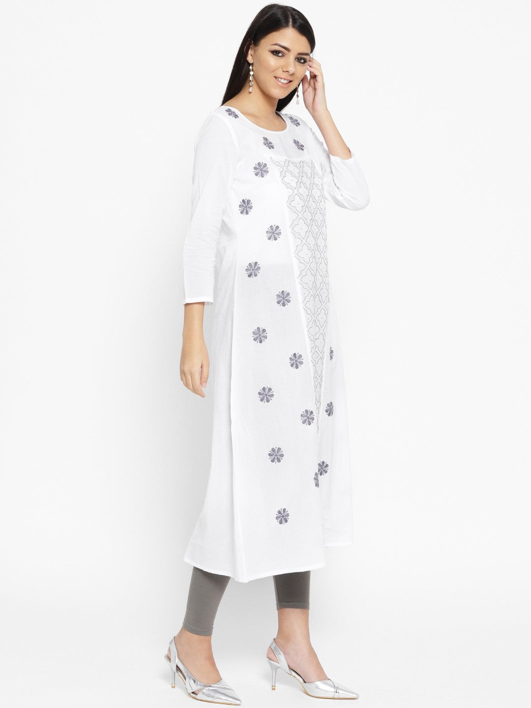 Ada Hand Embroidered White Cotton Lucknowi Chikankari Straight Kurta With Muqaish Work A100050