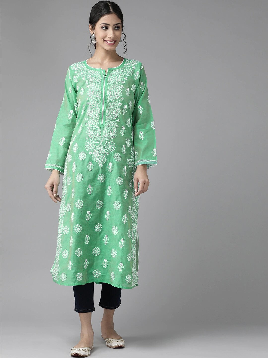 Ada Hand Embroidered Green Chanderi Lucknow Chikankari Straight Kurta A411176