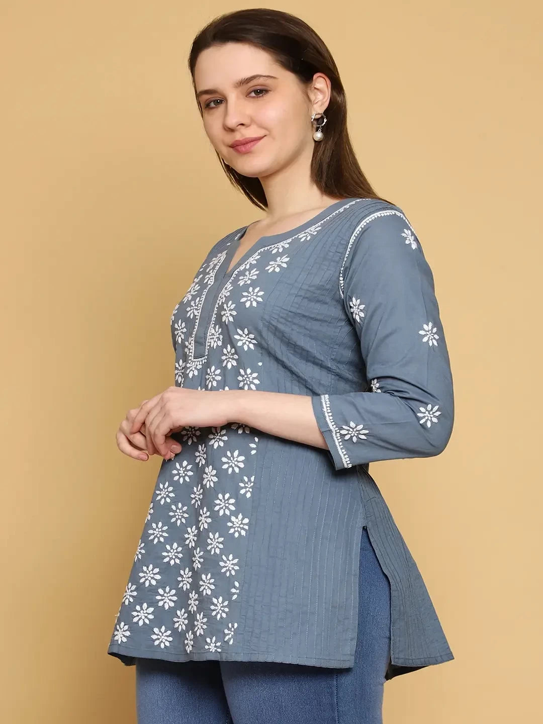 Ada Hand Embroidered Grey Cotton Lucknowi Chikankari Straight Kurti A911296