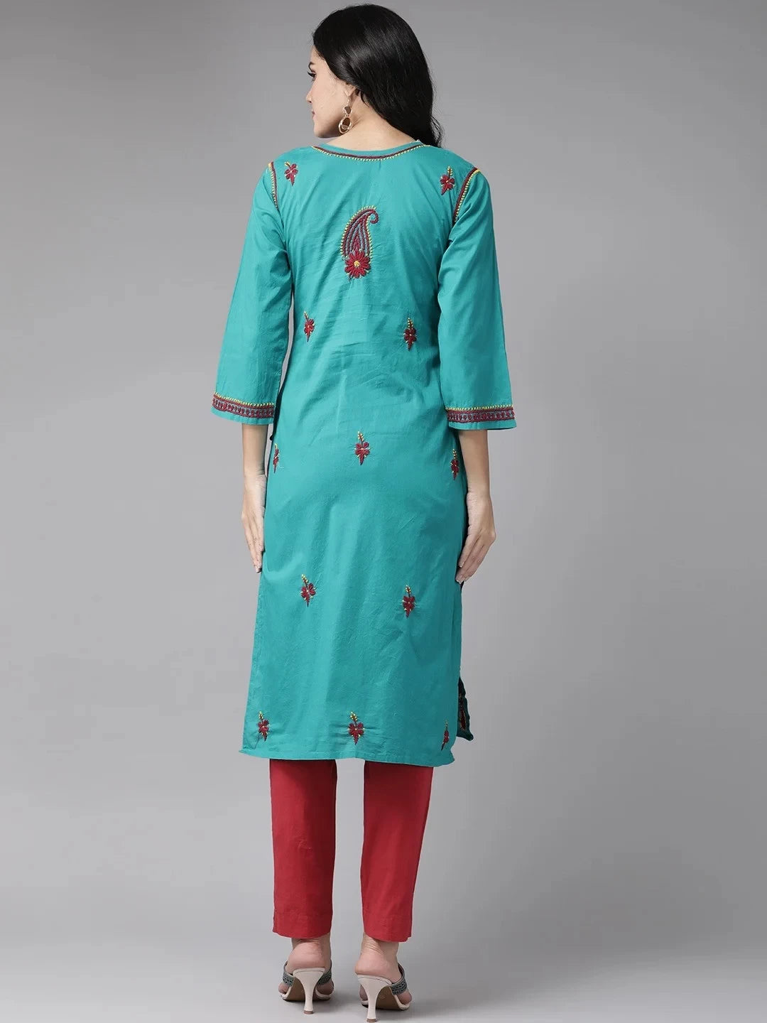 Ada Hand Embroidered Green Cotton Lucknowi Chikankari Straight Kurta A223708
