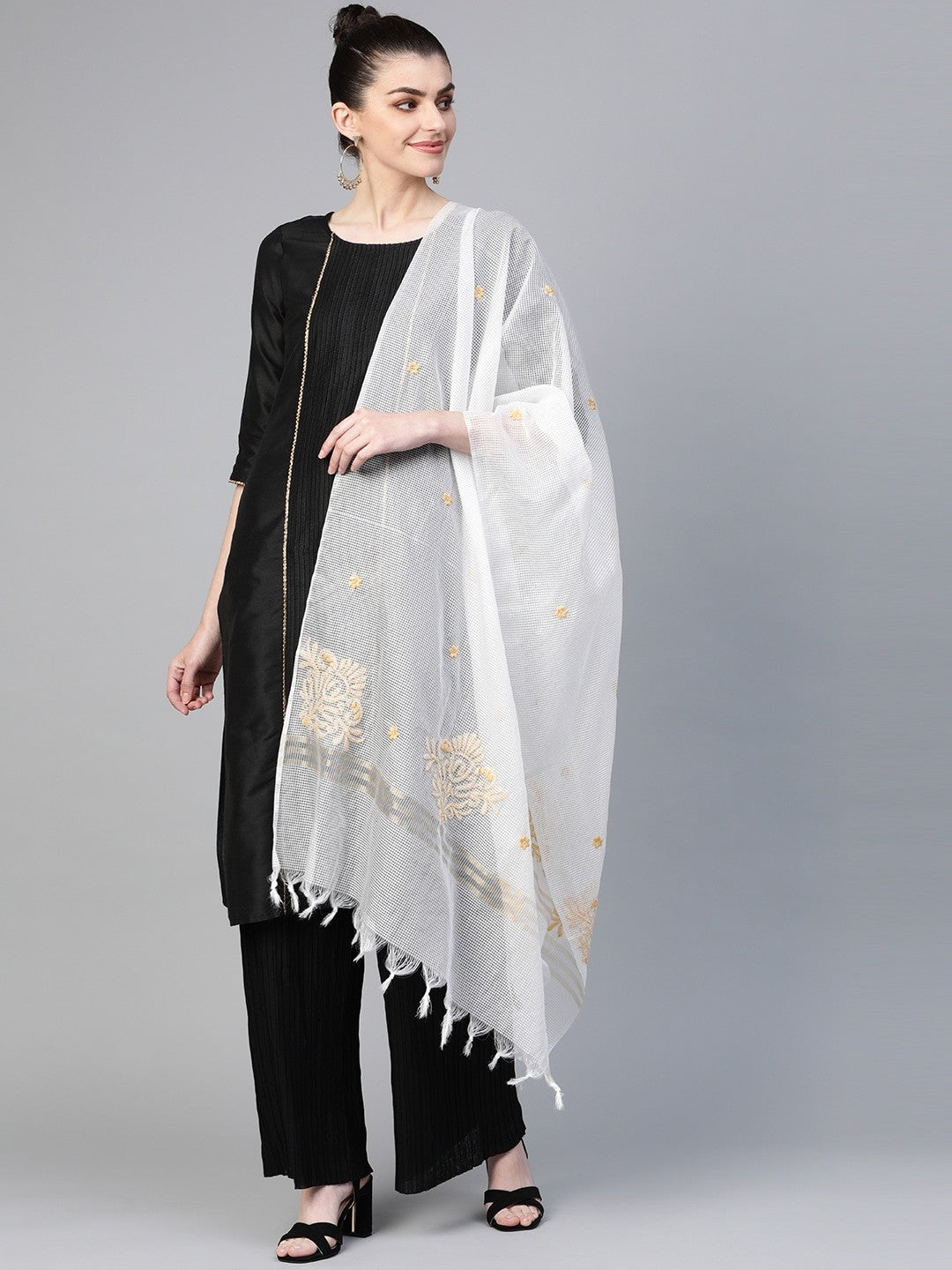Ada Hand Embroidered White Kota Lucknowi Chikankari Dupatta A511145