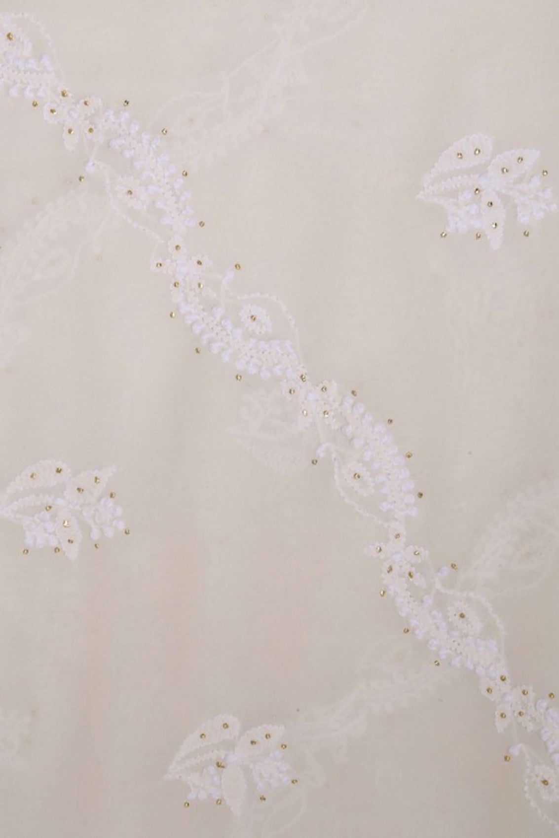 Ada Hand Embroidered White Pure Georgette Lucknowi Chikankari Dupatta With Muqaish Work 01A20542