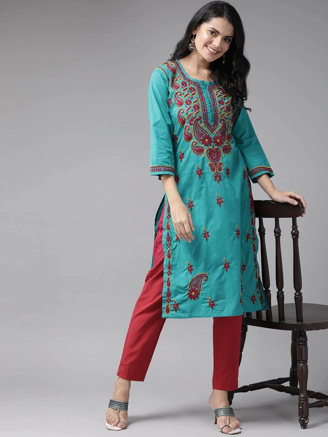 Ada Hand Embroidered Green Cotton Lucknowi Chikankari Straight Kurta A223708