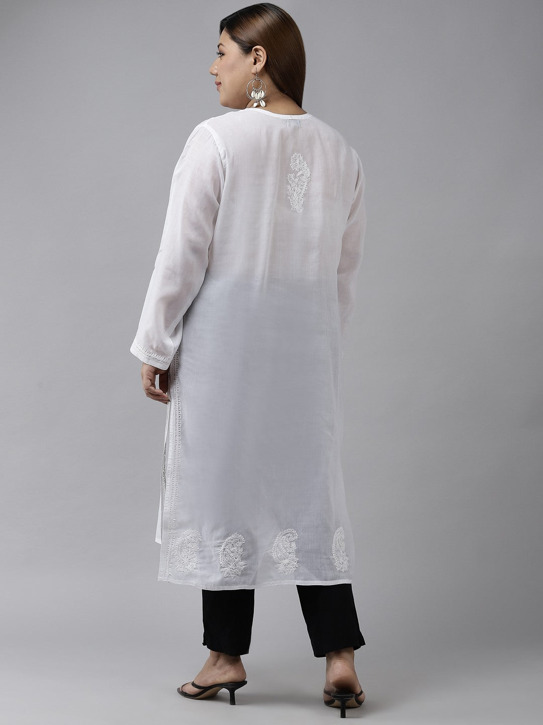 Ada Hand Embroidered White Cotton Lucknowi Chikankari Straight Kurta A227625