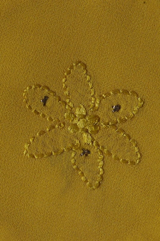 Ada Hand Embroidered Yellow Georgette Lucknowi Chikankari Table Coaster With Muqaish Work- A604167