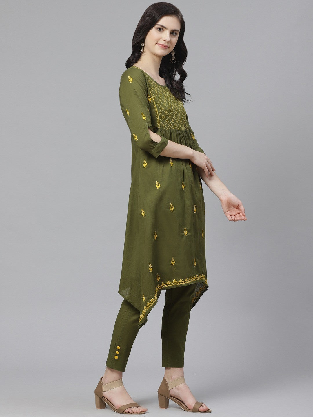 Ada Hand Embroidered Green Cotton Lucknowi Chikankari A-Line Kurta With Trouser A100337