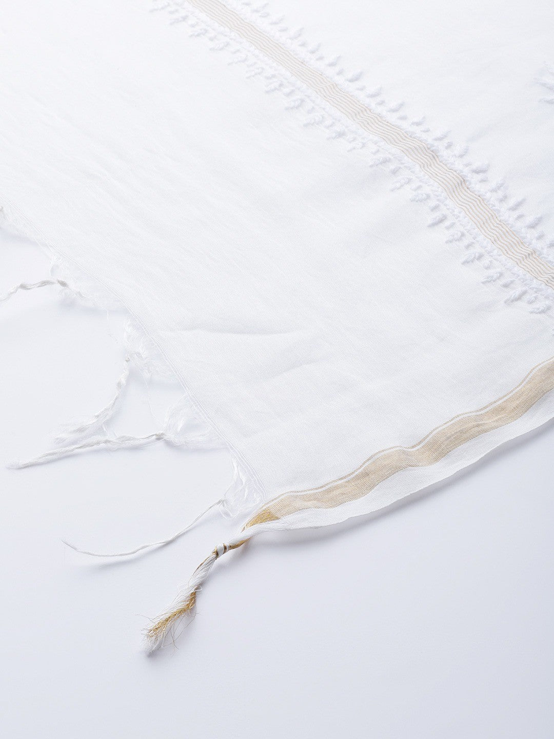 Ada Hand Embroidered Cream Chanderi Lucknowi Chikankari Dupatta -A511198