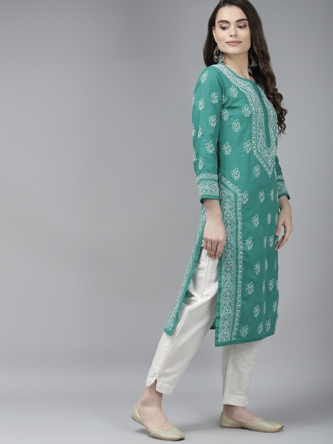 Ada Hand Embroidered Dark Green Cotton Lucknow Chikankari Kurta A411368