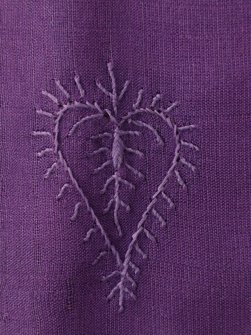 Ada Hand Embroidered Mauve Ghicha Silk Dule Tone Lucknowi Chikankari Saree With Blouse A583546