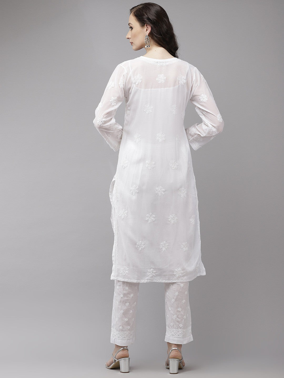 Ada Hand Embroidered White Georgette Lucknowi Chikankari Kurta Set A811216