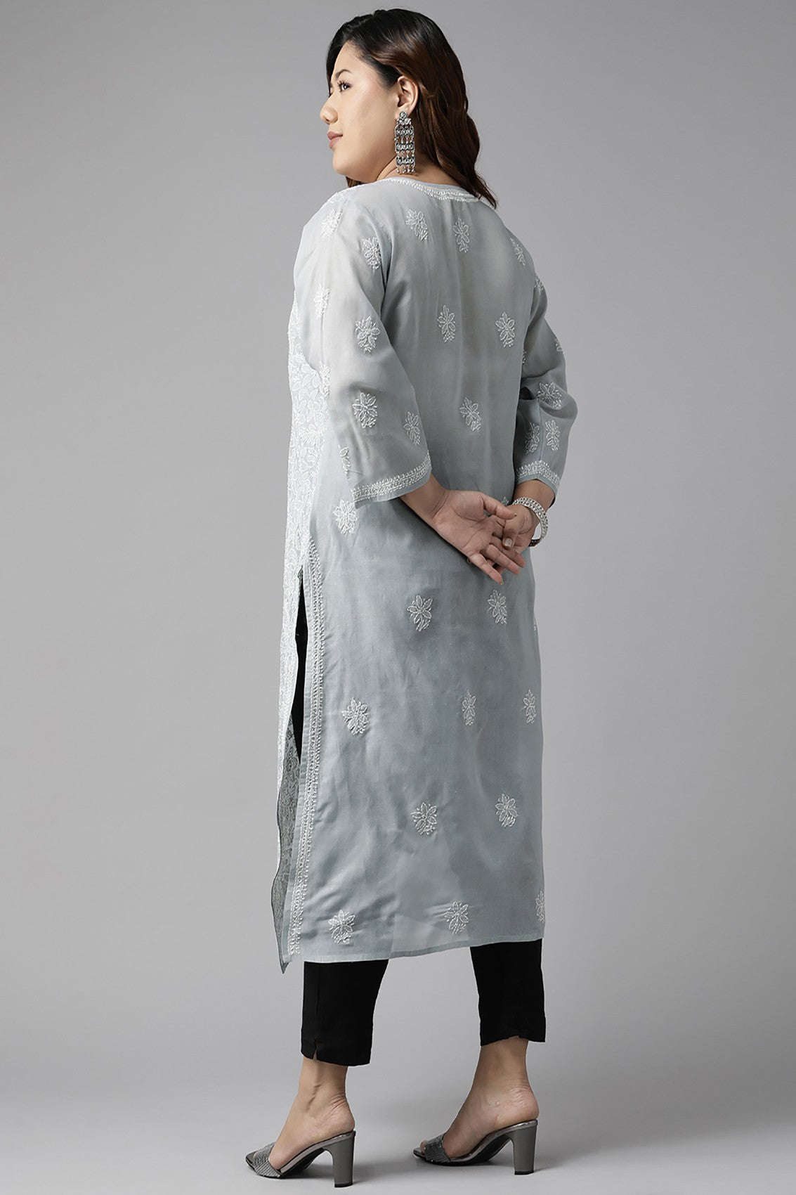 Ada Hand Embroidered Grey Cotton Lucknowi Chikankari Straight Kurta A411386