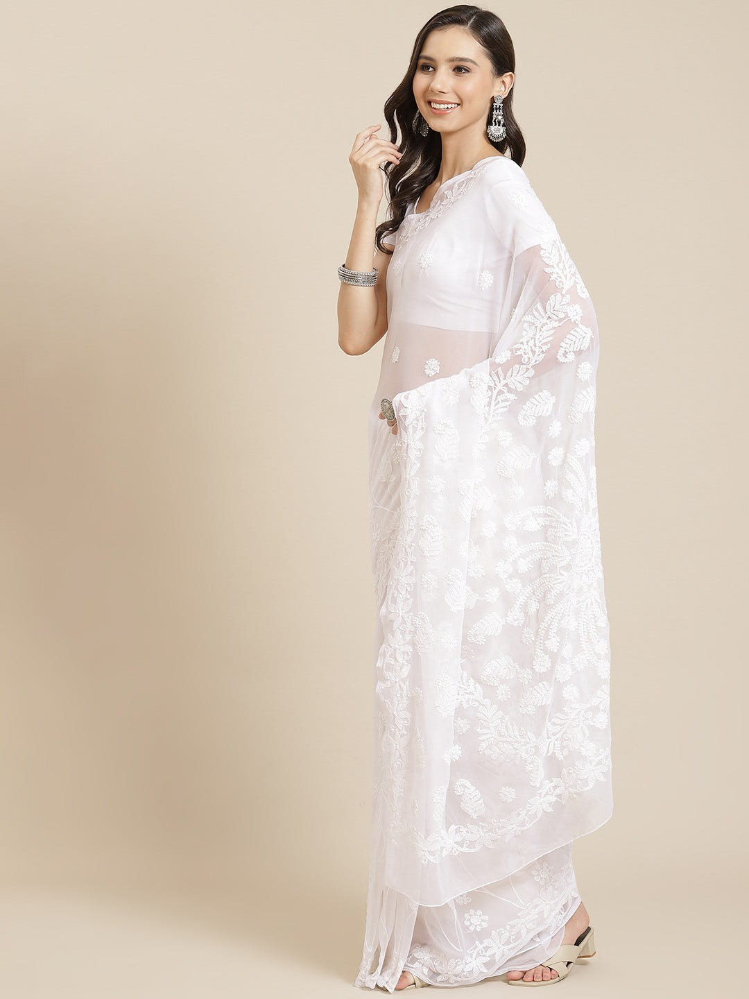Ada Hand Embroidered White Georgette Lucknow Chikan Saree With Blouse - A130072