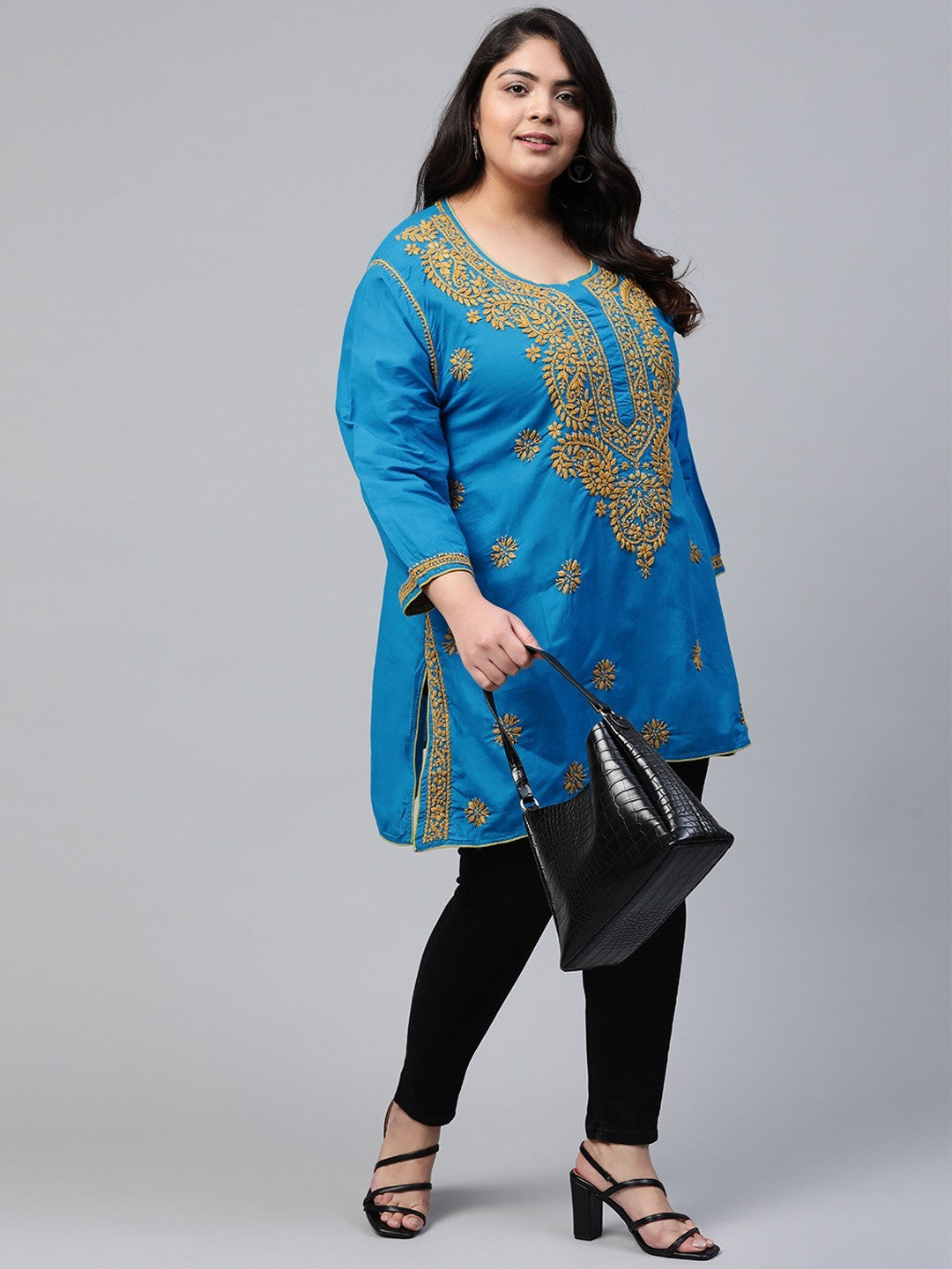 Ada Hand Embroidered Blue Cotton Lucknowi Chikankari Straight Kurti A250542