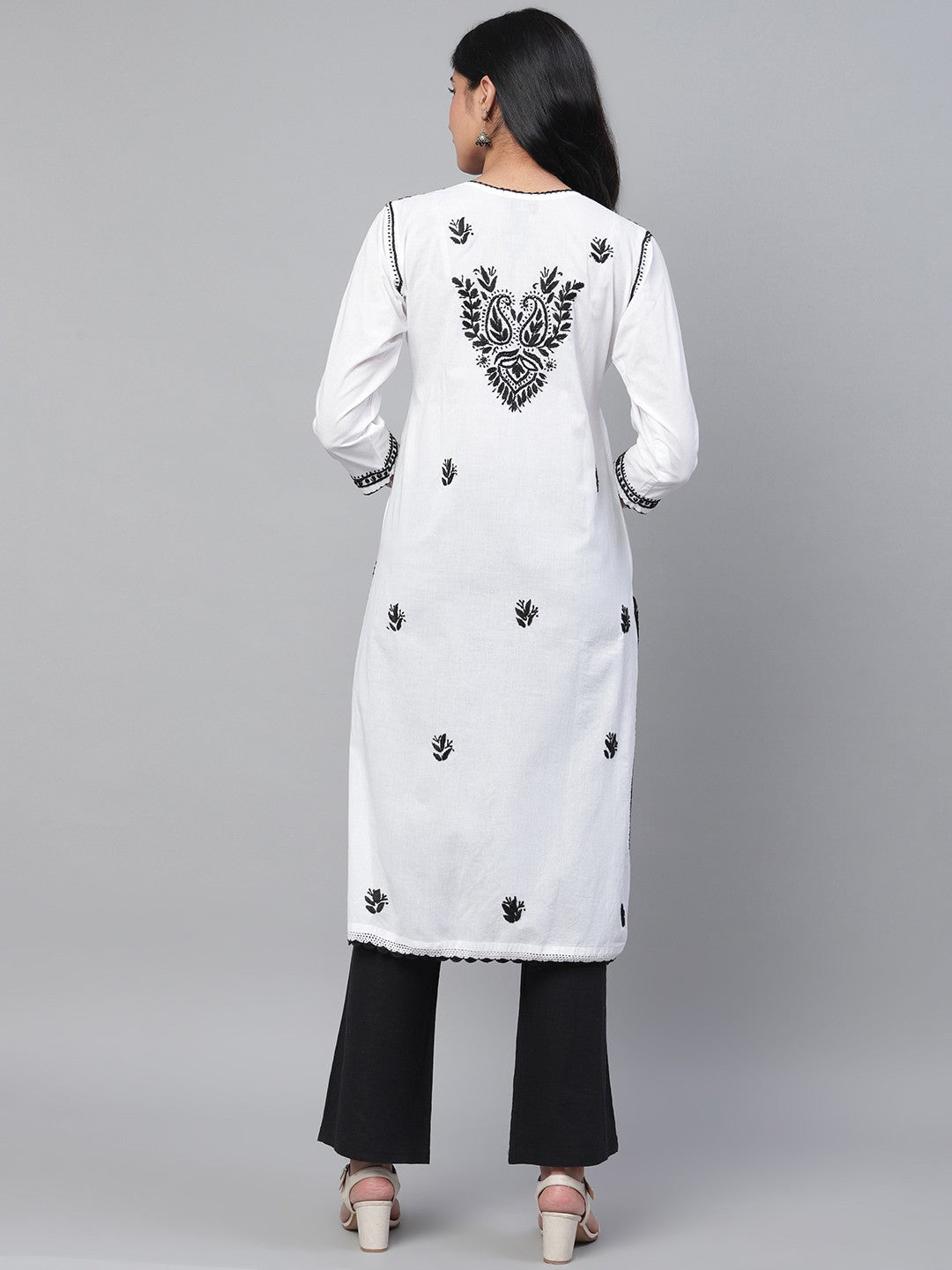 Ada Hand Embroidered White Cotton Lucknowi Chikankari Kurta A100592