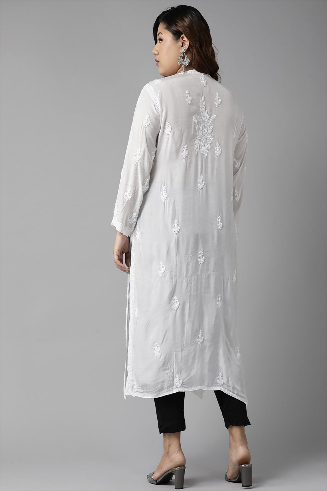 Ada Hand Embroidered White Muslin Lucknowi Chikankari Kurta A411141