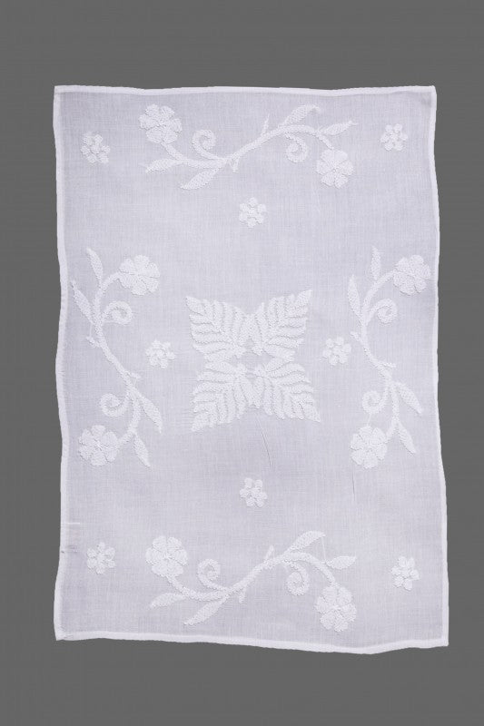 Ada Hand Embroidered White Cotton Lucknowi Chikankari Dining Table Placemat Set A359890