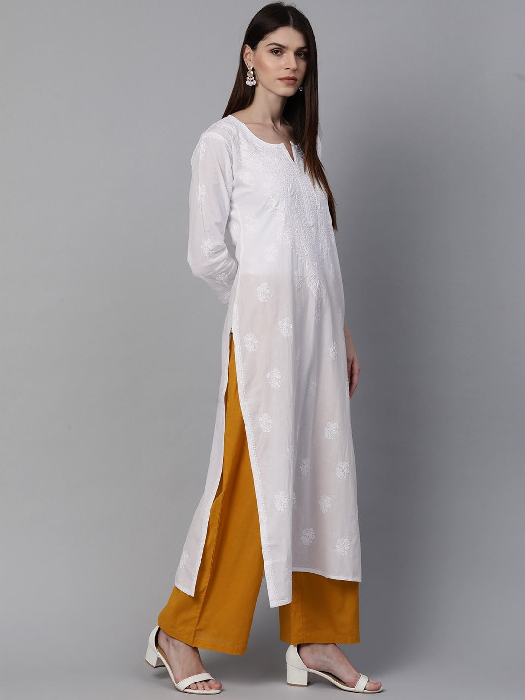 Ada Hand Embroidered White Cotton Lucknowi Chikankari Straight Kurta A100417