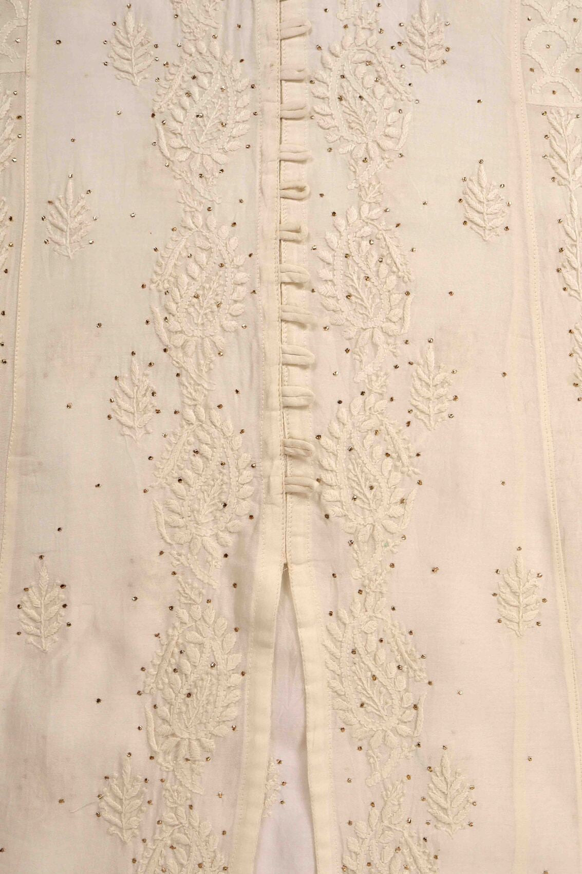 Ada Hand Embroidered White Chanderi Lucknowi Chikanakari Unstitched Kurta Piece With Muqaish Work A595344
