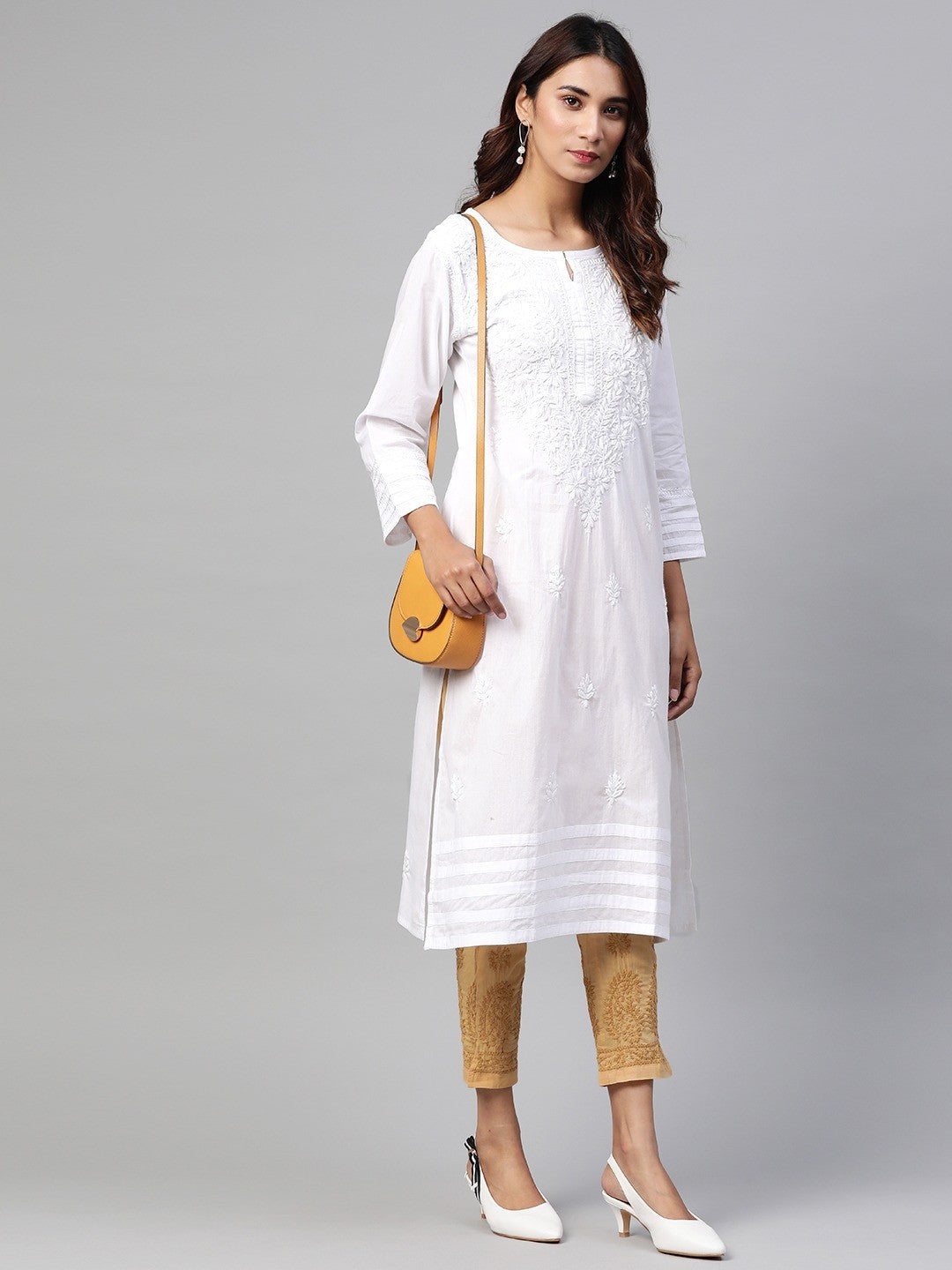 Ada Hand Embroidered White Cotton Lucknowi Chikankari Straight Kurta With Palazzo A811165