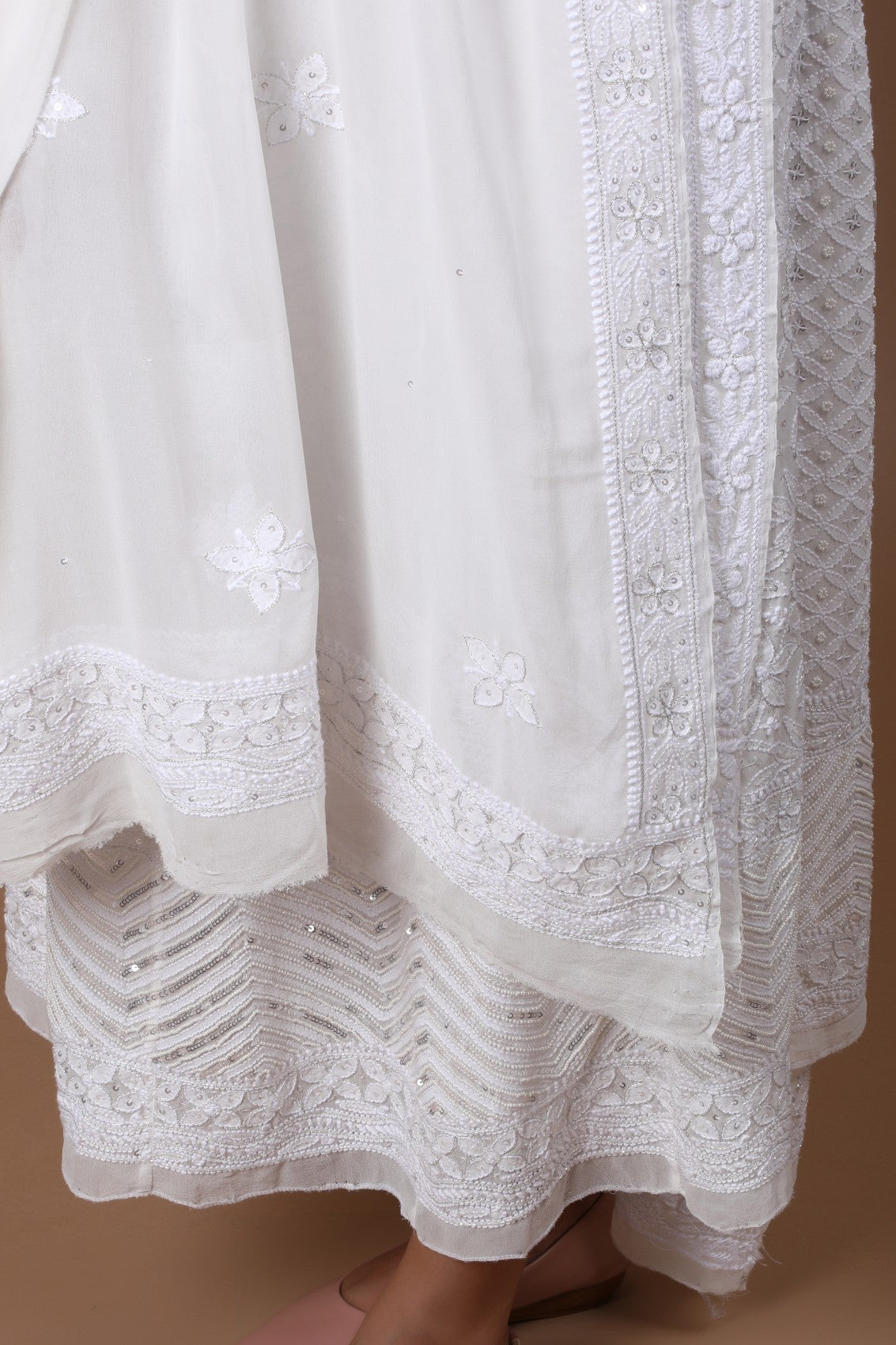 Ada Hand Embroidered White Pure Georgette Lucknowi Chikankari Semi-Stitched Anarkali Kurta Dupatta Set With Pearl Work 01A238020