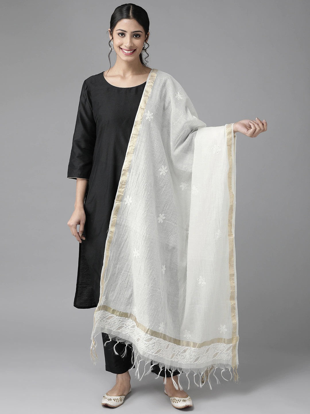 Ada Hand Embroidered White Chanderi Lucknowi Chikankari Dupatta With Muqaish Work- A511172