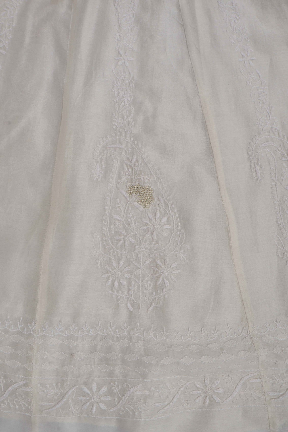 Ada Hand Embroidered Off White Chanderi Lucknowi Chikankari Semi-Stitched Anarkali Kurta Dupatta Set With Zari Work 01A264077
