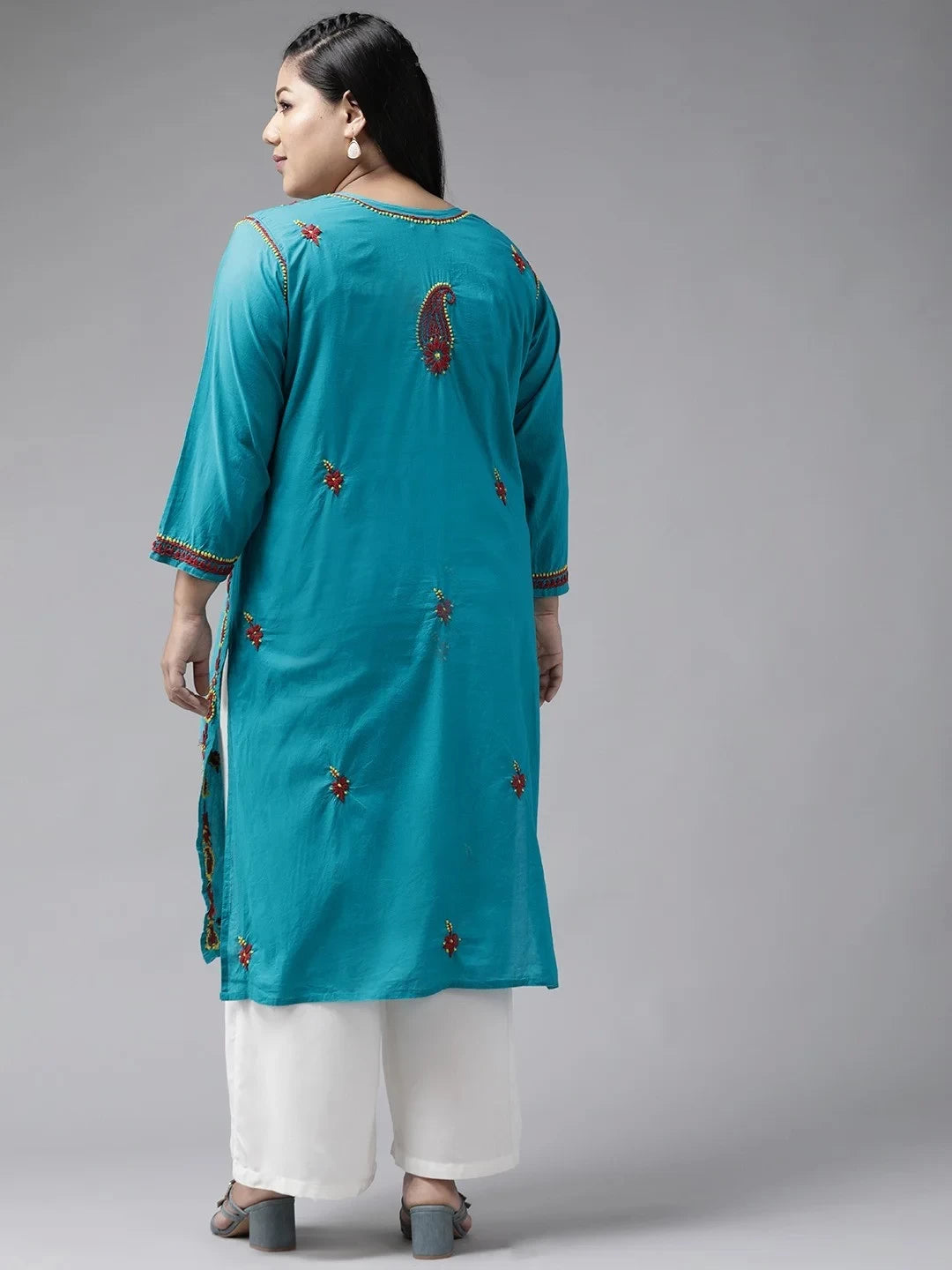Ada Hand Embroidered Green Cotton Lucknowi Chikankari Straight Kurta A223708