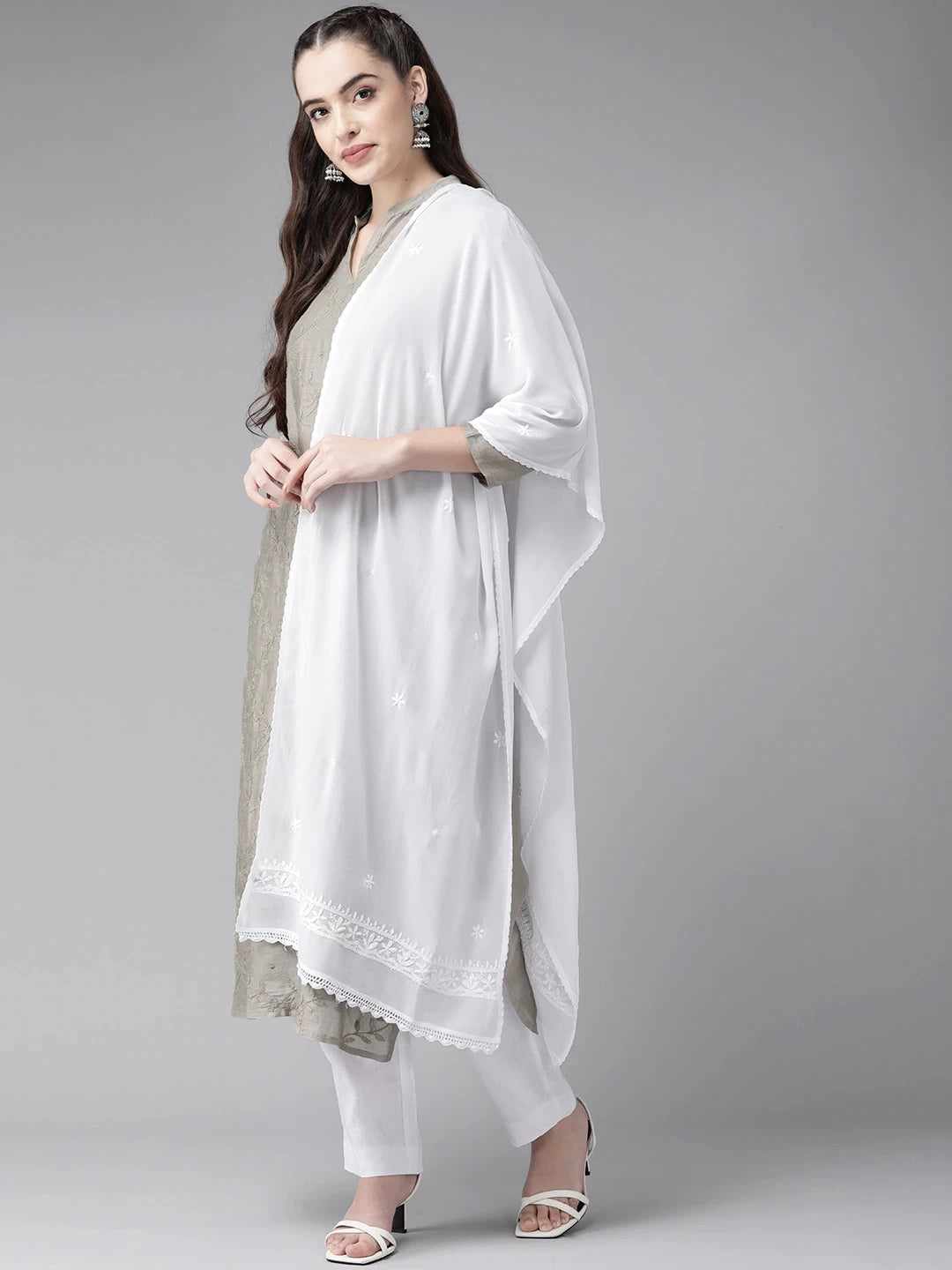 Ada Hand Embroidered White Georgette Lucknowi Chikankari Dupatta A511186