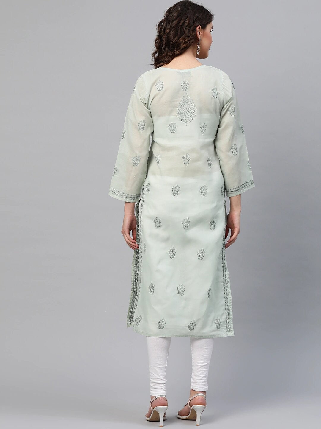 Ada Hand Embroidered Light Grey Cotton Lucknow Chikan Kurta A227152