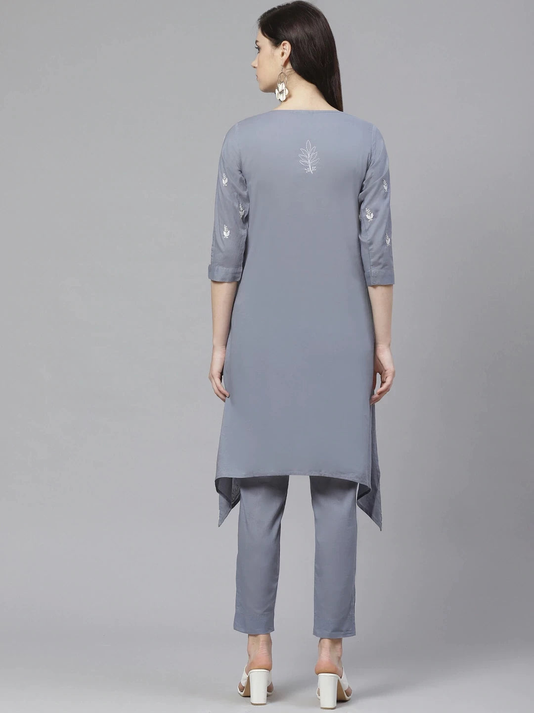 Ada Hand Embroidered Grey Cotton Lucknowi Chikankari A-Line Kurta With Trouser A100338