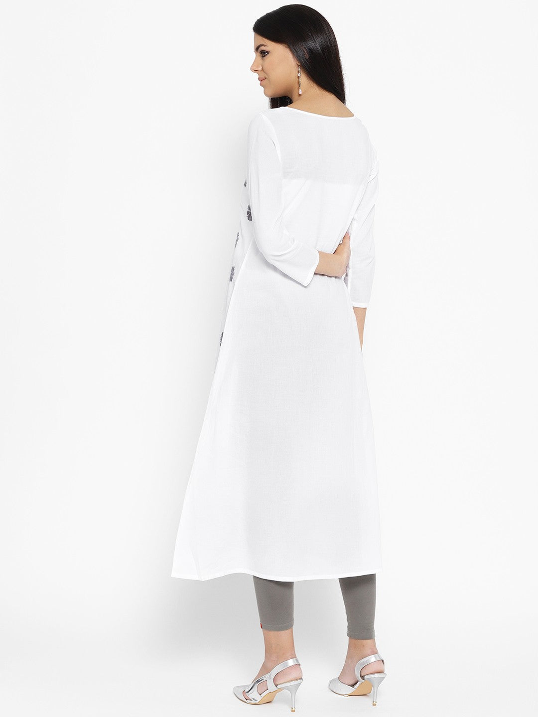 Ada Hand Embroidered White Cotton Lucknowi Chikankari Straight Kurta With Muqaish Work A100050