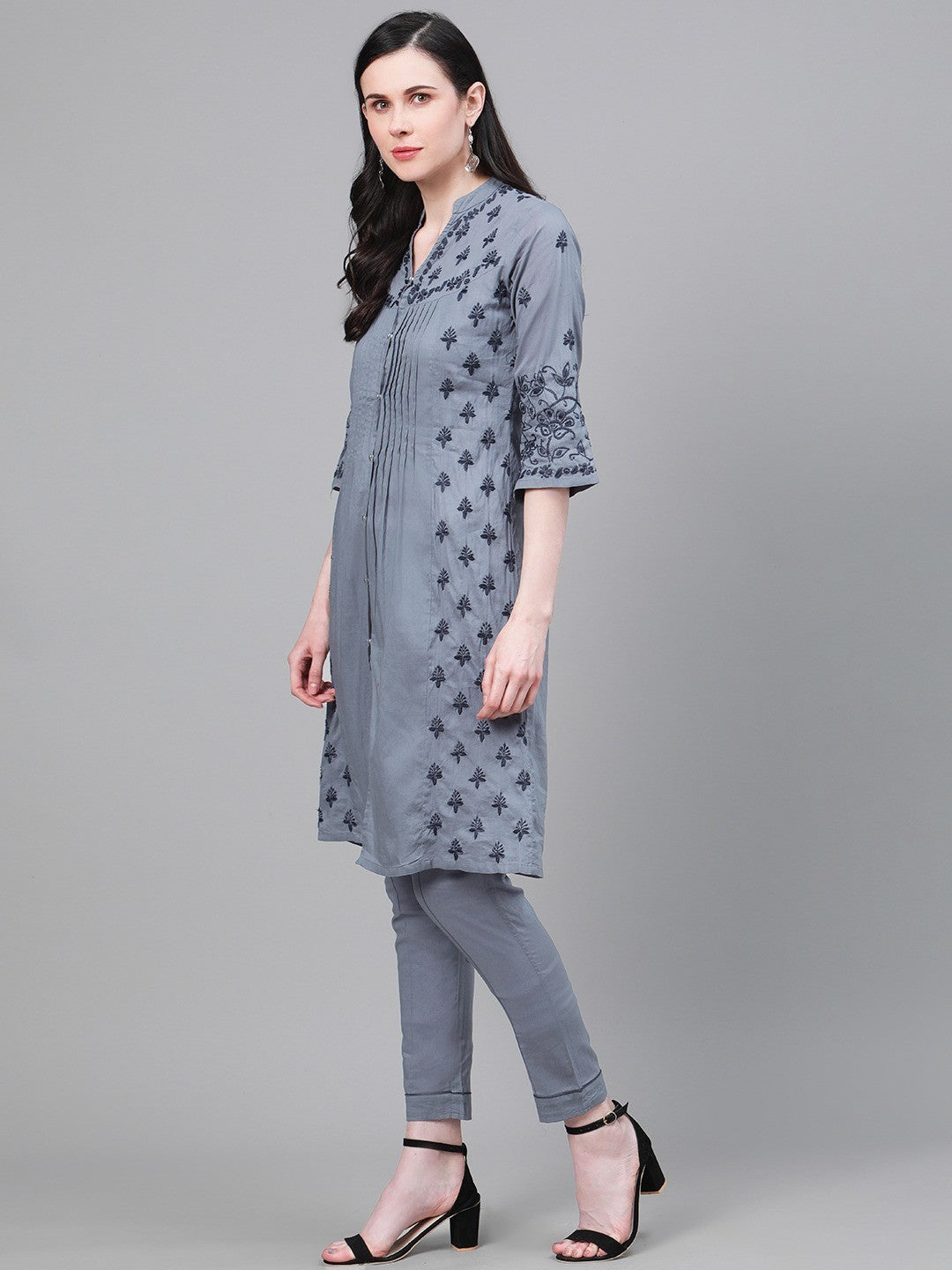 Ada Hand Embroidered Grey Cotton Lucknowi Chikankari Straight Kurta With Trouser Set A811156